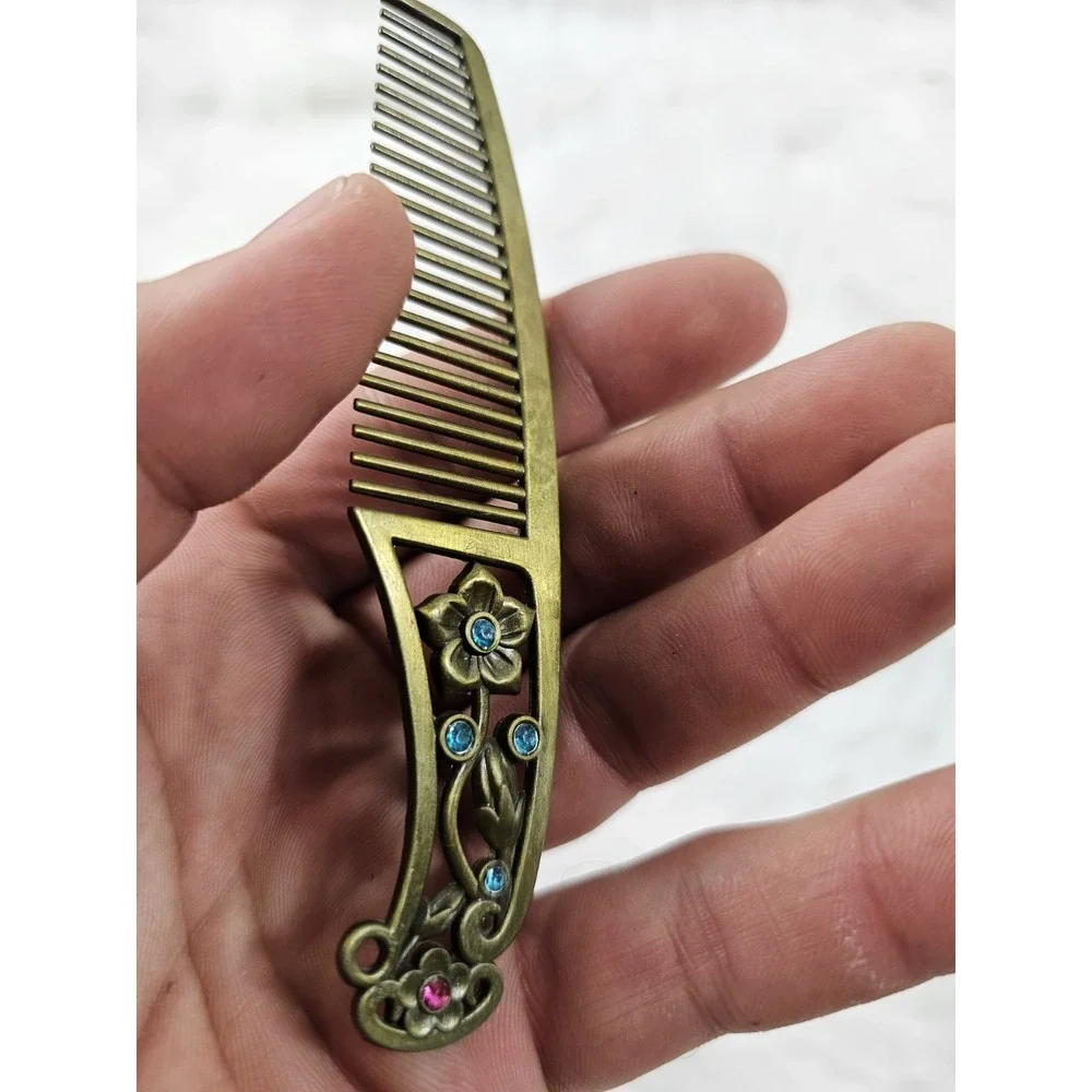 Super Nice Vintage Bejeweled Comb Vanity